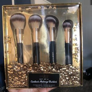 Set of 4 Contour Makeup Brushes